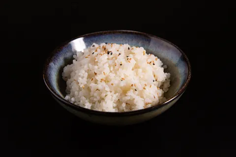 Bol de riz vinaigré de Mas Sushi