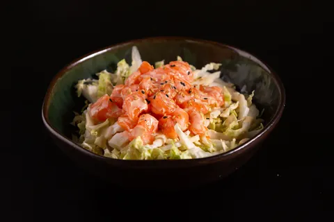 Salade de choux saumon de Mas Sushi