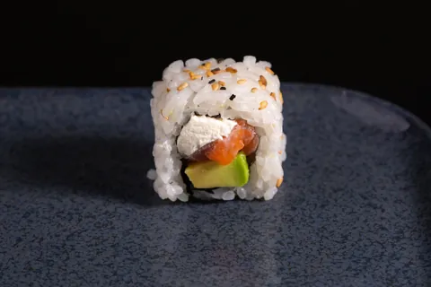 California saumon avocat cheese (4 pièces) de Mas Sushi