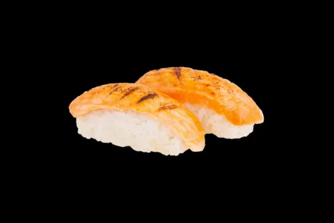 Nigiri snacké saumon (2 pièces) de Mas Sushi